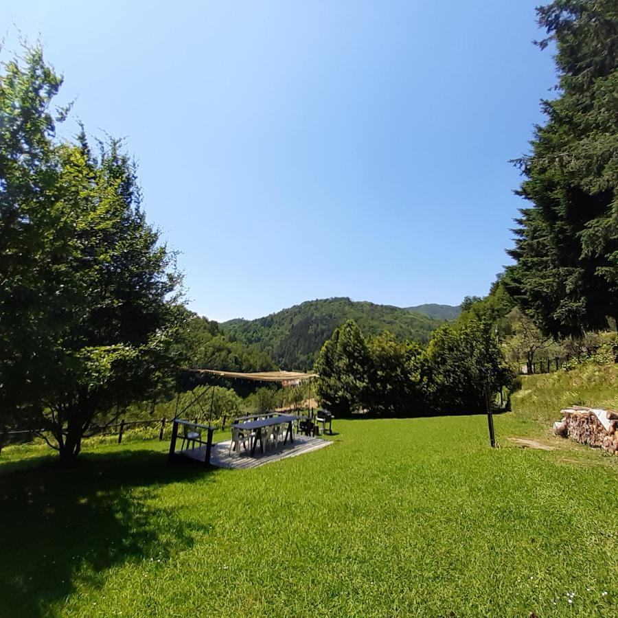 Il Bosco Di Campo Marzano Garden Apartments Borzonasca Exteriör bild
